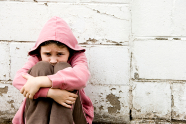20120620195935-istock_000004250579xsmall-sad-child
