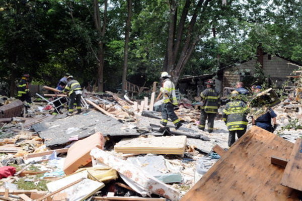 20120815103525-brentwood_explosion