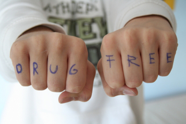 20120914021015-drug-addiction-treatment-drug-free