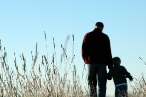 20130101080809-father-son-e1343545207750-553766_481x230