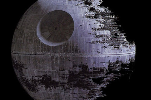 20130209122357-death-star222